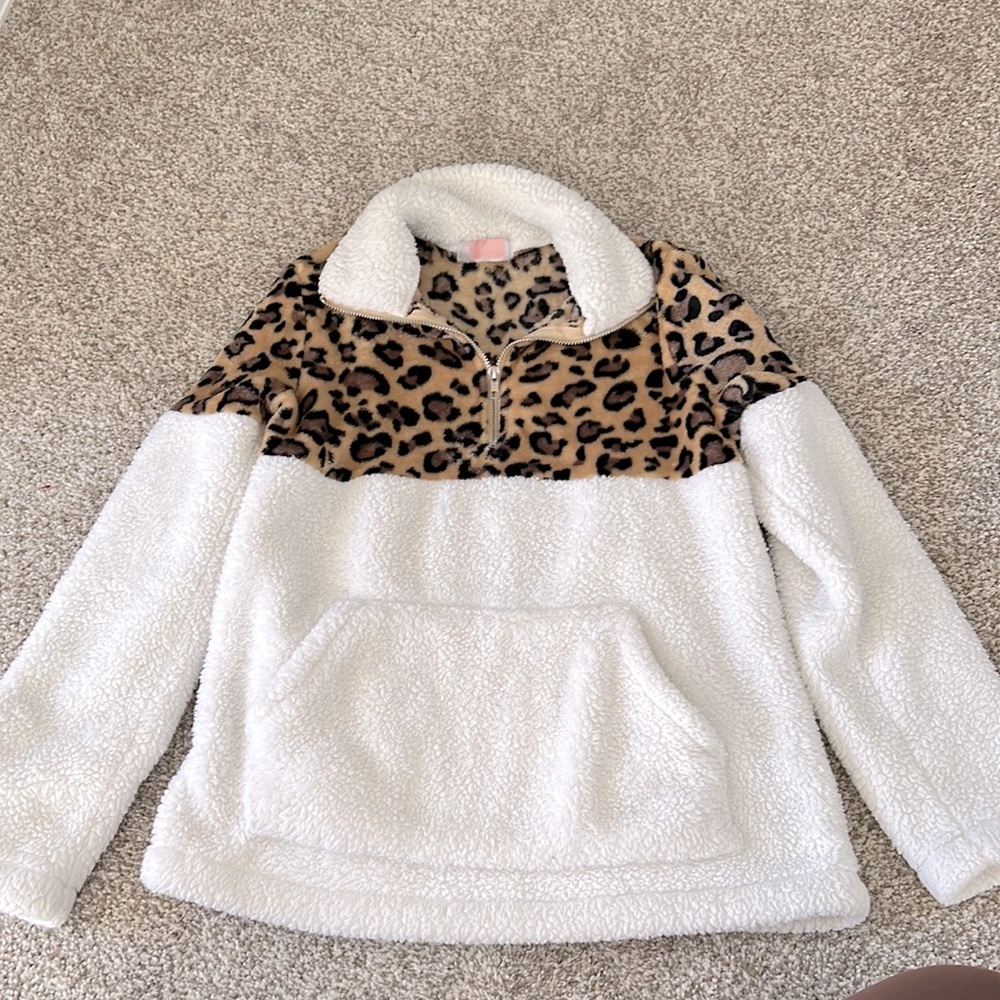 Woman’s C+D+M Fleece Sweatshirt